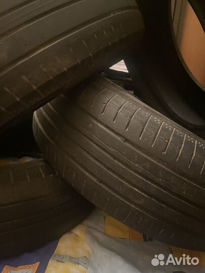 Yokohama BluEarth AE50 215/65 R17 55V