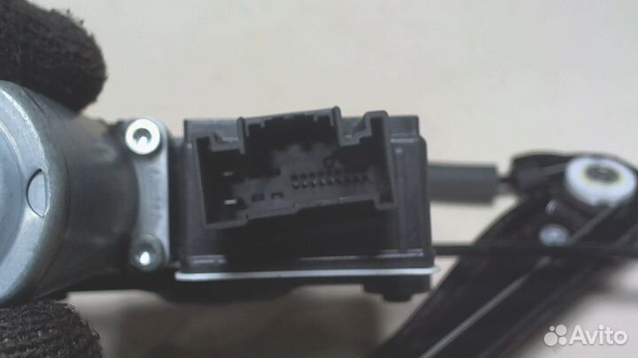 Стеклоподъемник электрический Skoda Fabia, 2019