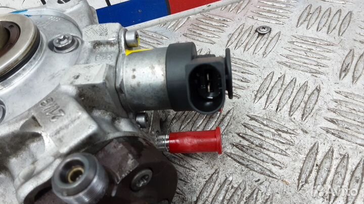 Насос топливный (тнвд) BMW 5-Series