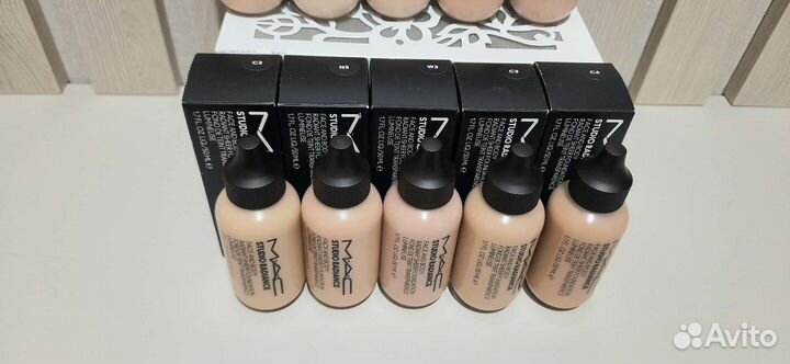 Тональный крем Mac много оттенков