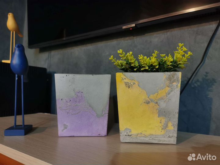 Кашпо/горшок для цветов из бетона