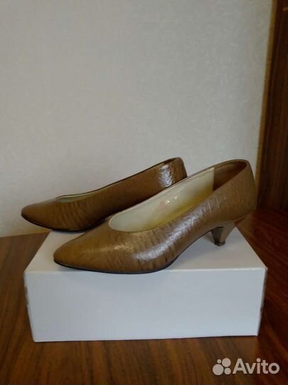 Женские туфли