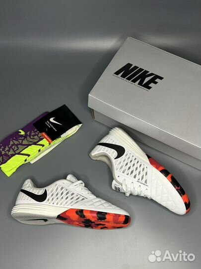 Футзалки nike lunar gato