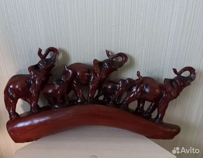 Статуэтка слоники