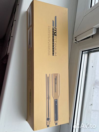 Выпрямитель / утюжок для волос