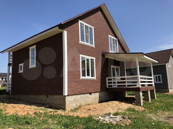 Дом 160 м² на участке 5 сот.