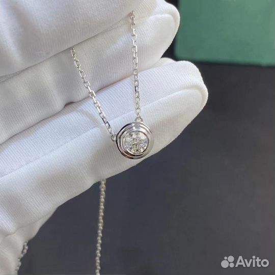 Золотое колье Cartier Diamants Légers 0,18ct