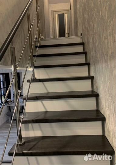 Перила деревянные с монтажем