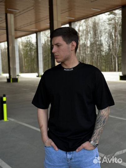 Футболка Moncler