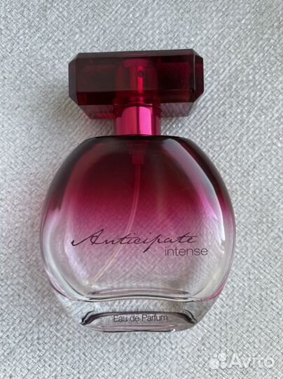 Пустые флаконы от парфюма