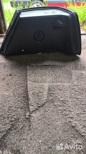 Задний фонарь Mercedes 124