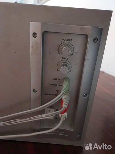 Сабвуфер с колонками