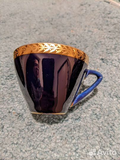 Чашки кофейные с блюдцами