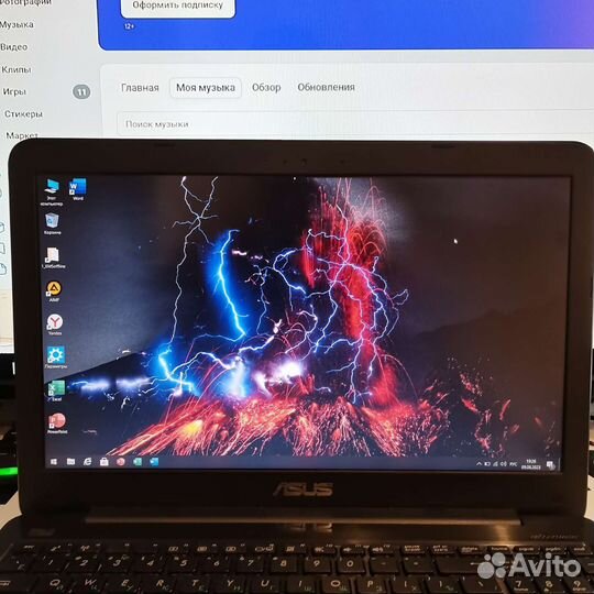 Ноутбук Asus SSD I3 2.3 GHZ 6GB 940MX