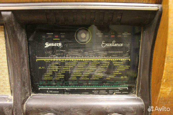 Ламповый приёмник Sonora Excellence 432 69