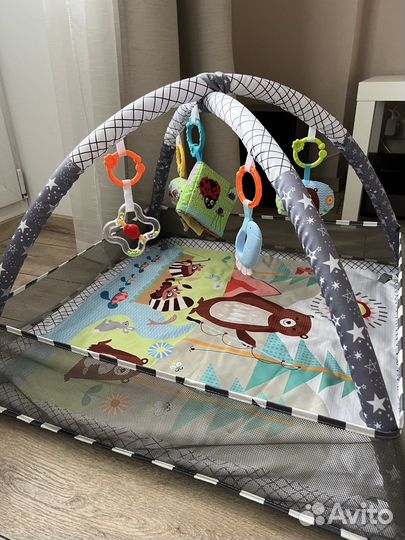 Развивающий коврик Funkids с игрушками Play Ground