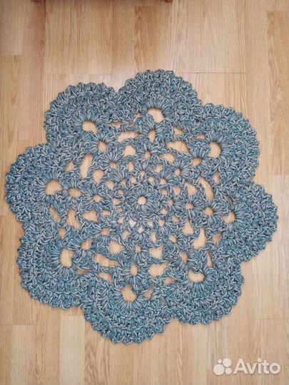 Ковер из полиэфирного шнура, ручная работа