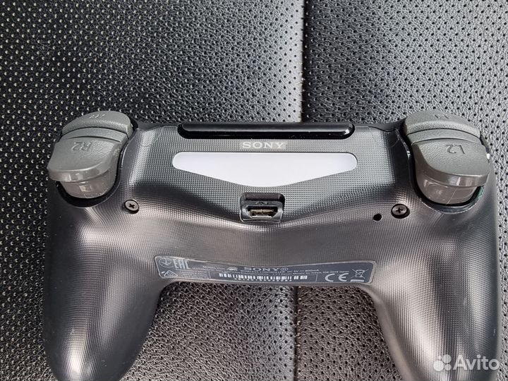 Геймпад Sony PS4