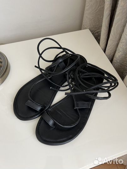 Сандалии на завязках ASOS