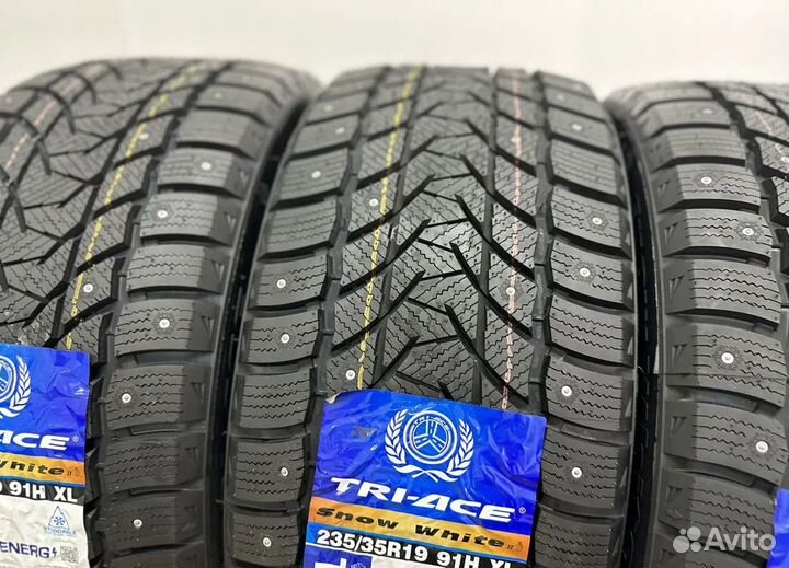 Tri Ace Snow White II 235/35 R19 54H