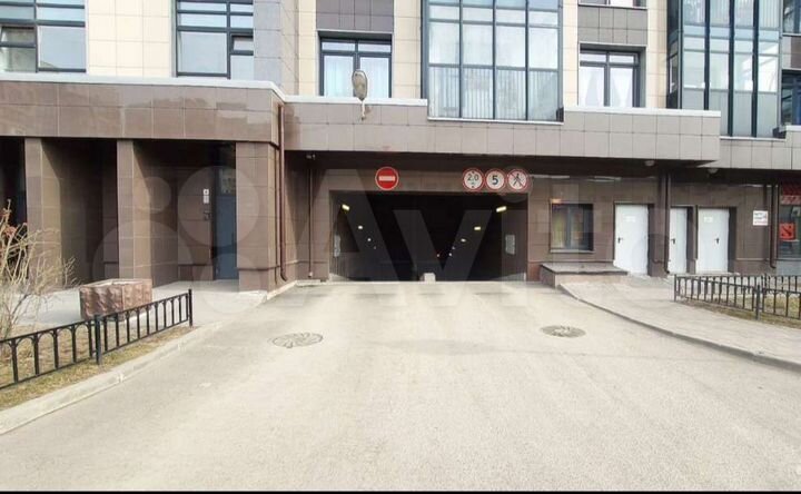 Машиноместо, 15 м²