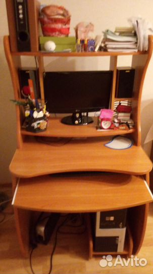 Компьютерный стол