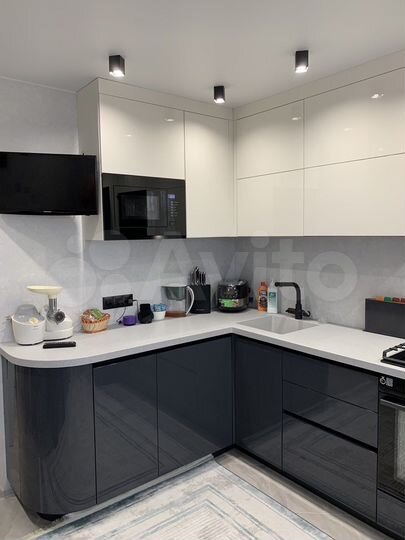 2-к. квартира, 55 м², 5/10 эт.