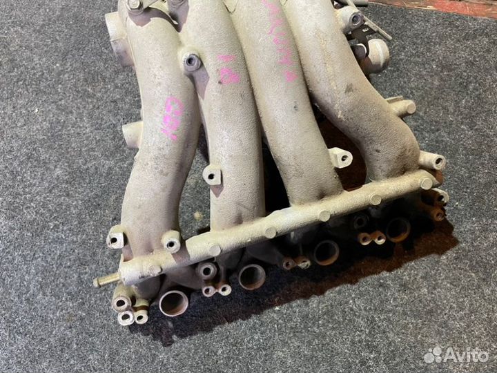 Коллектор впускной Mitsubishi Carisma DA2A 4G93