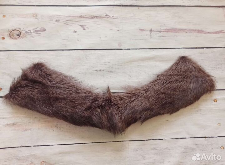 Меховой воротник енот
