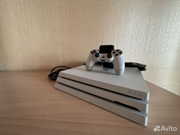 Sony ps4 pro 1tb 7108 Белая