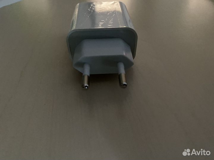 Блок питания для iPhone