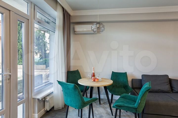 Квартира-студия, 37 м², 1/9 эт.