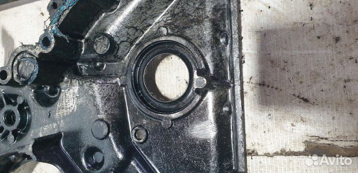 Передняя крышка двигателя om601 om602 om603