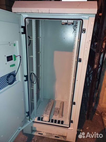 Шкаф серверный уличный всепогодный