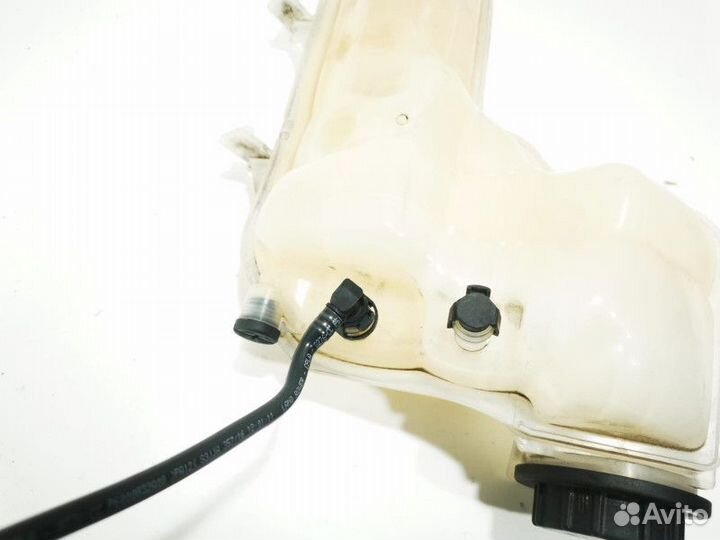 Бачок расширительный Land Rover Discovery 5 2018