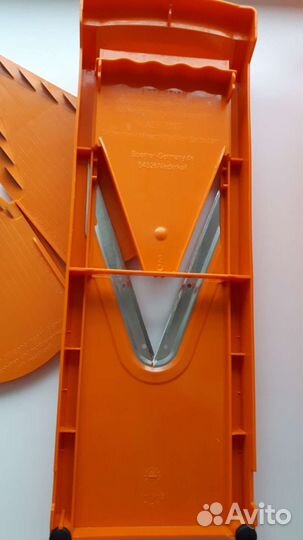 Тёрка овощерезка Borner Тренд с лотком