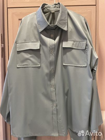 Брючный костюм