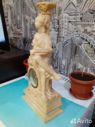 Статуэтка часы, очень тяжёлая, торг