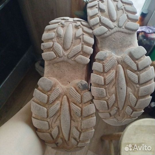 Кроссовки для девочки