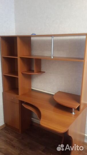 Компьютерный стол