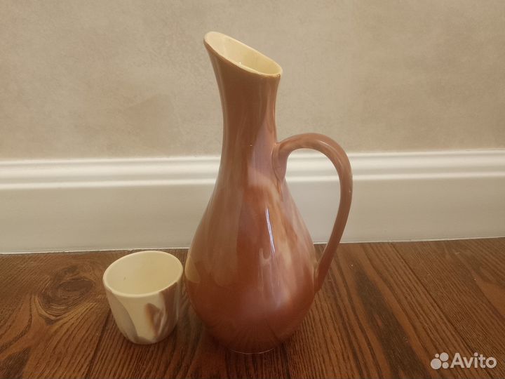 Керамический кувшин