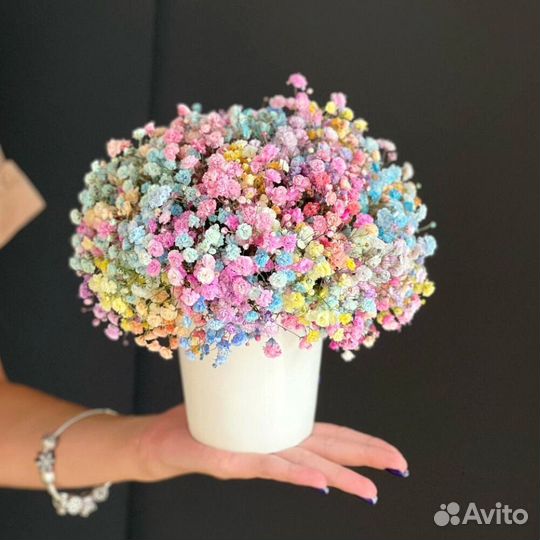 Яркий презент - стаканчик комплимент из гипсофилы