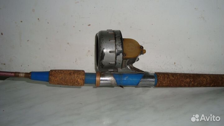 Спининг с катушкой бу СССР