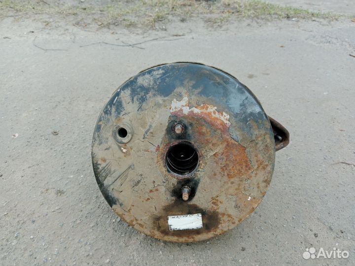 Вакуумный усилитель тормозов passat