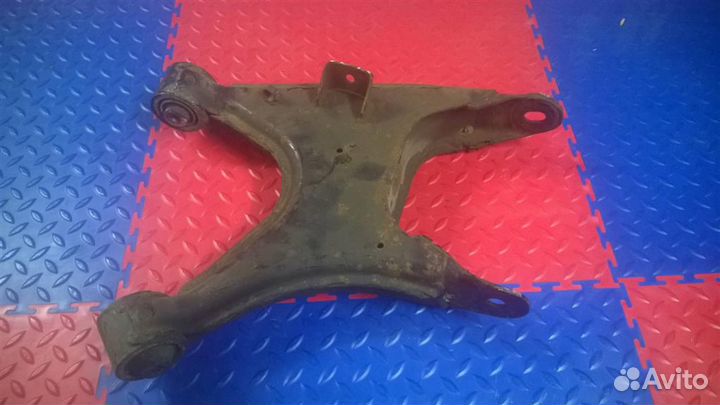 Рычаг задний H образный левый BMW 7-серия E38