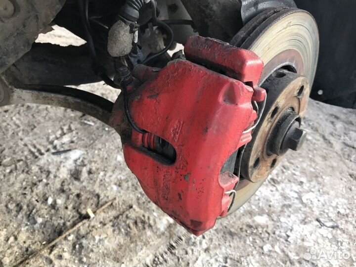 Ауди А6.46кузов передние тормозные Суппорта