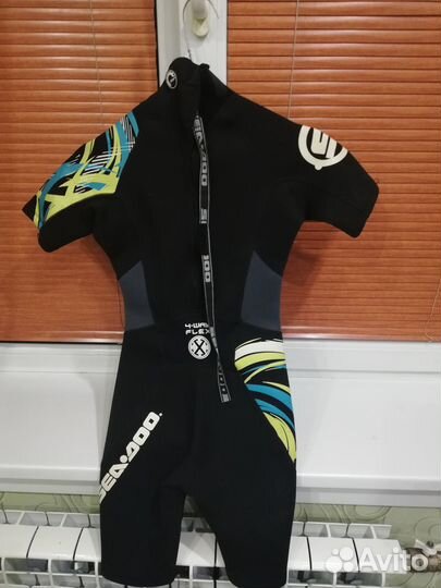 Гидрокостюм детский на 8-10 лет