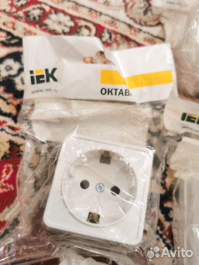 Розетки, выключатели