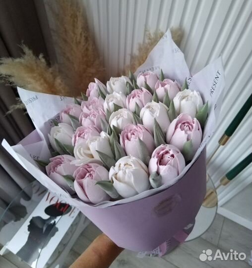 Зефирный букет тюльпанов на 8 марта