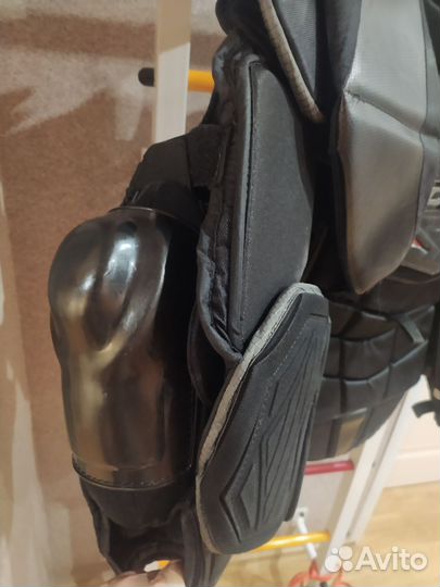 Нагрудник вратарский CCM PRO